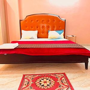 Hotel In Dwarka 8 Sec